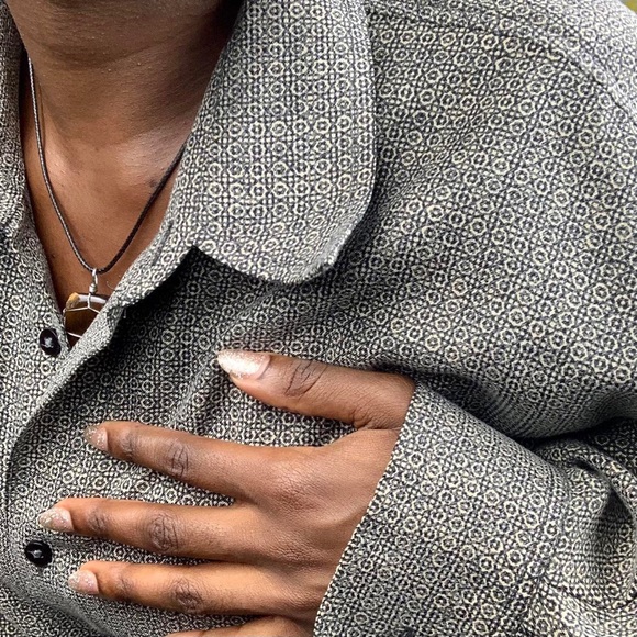 Printed Floral Pattern Button Up - Picture 8 of 8